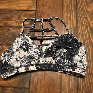 Born primitive bra never worn